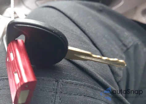 2005 Saturn Ion 3 z USA, uszkodzony, nr VIN 1G8AL52F25Z107932